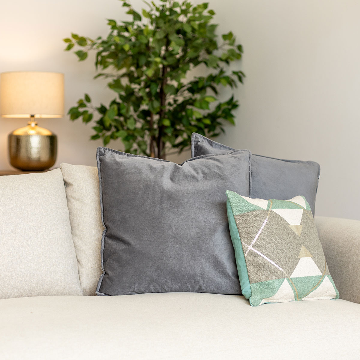 Almofada LILOU cinza escuro 55x55cm