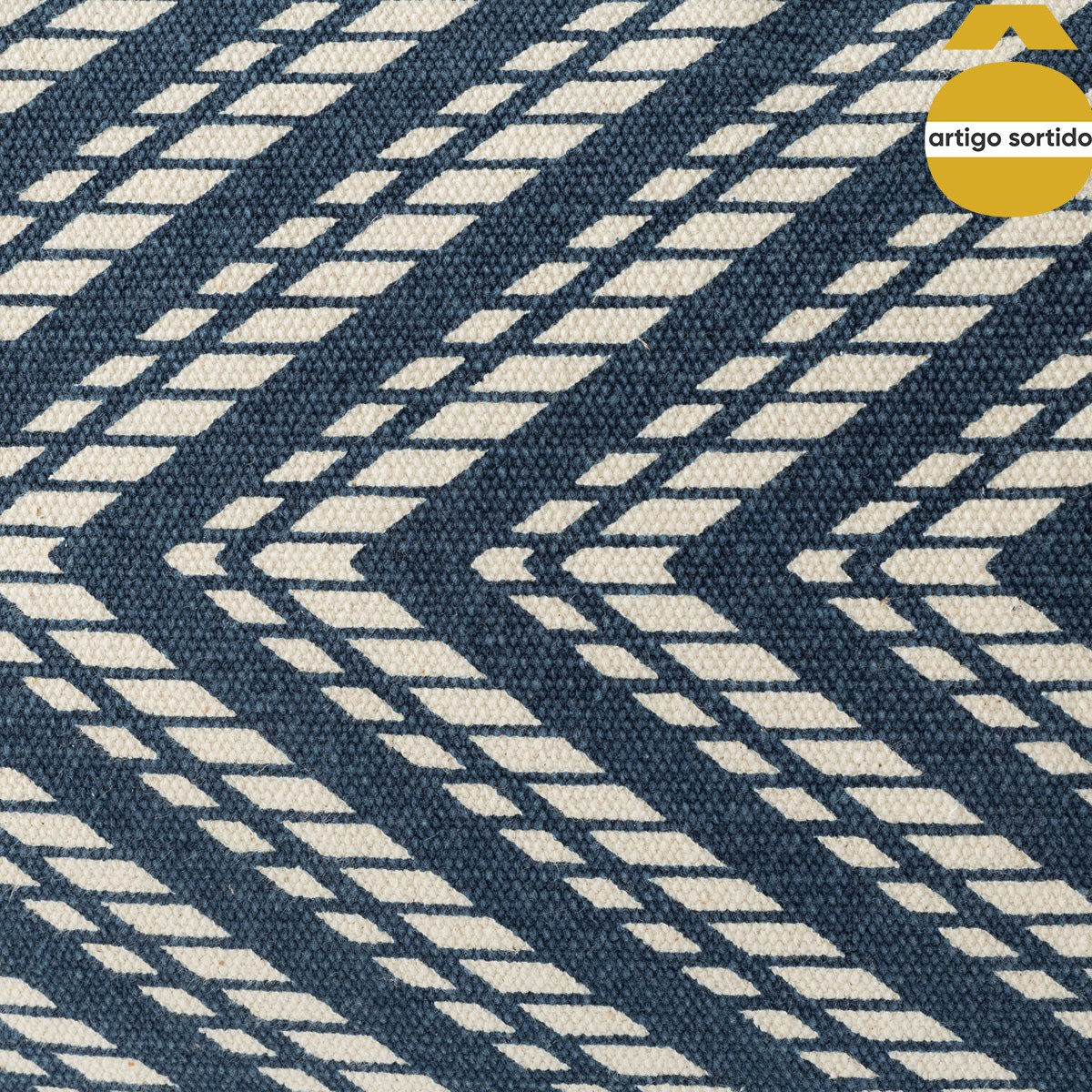 Almofada stripes com franjas 30x50cm