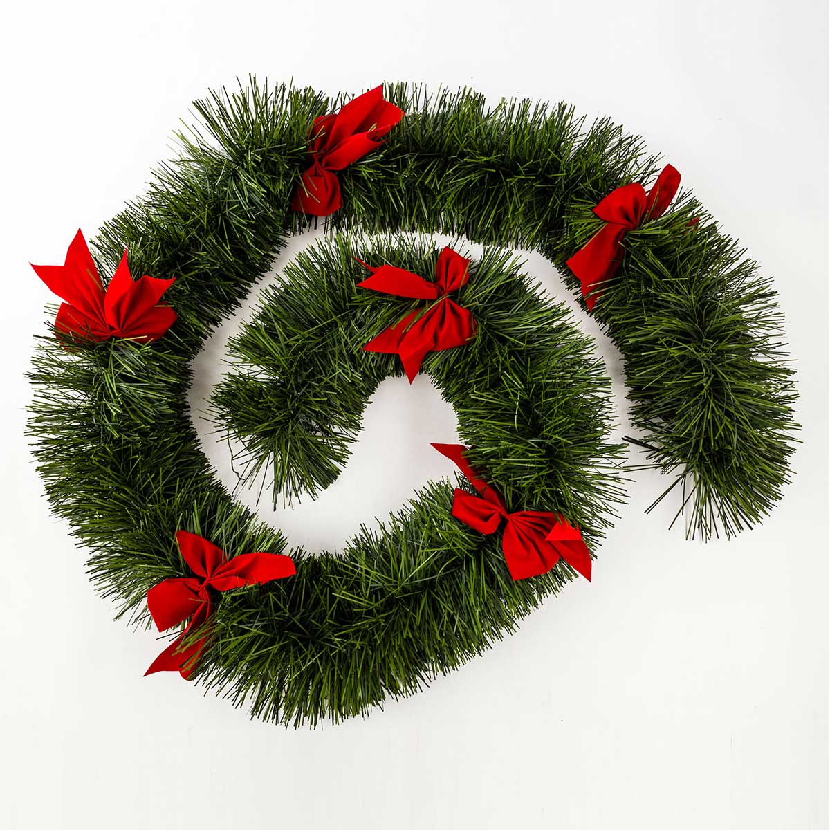 Grinalda verde com la&ccedil;os vermelhos