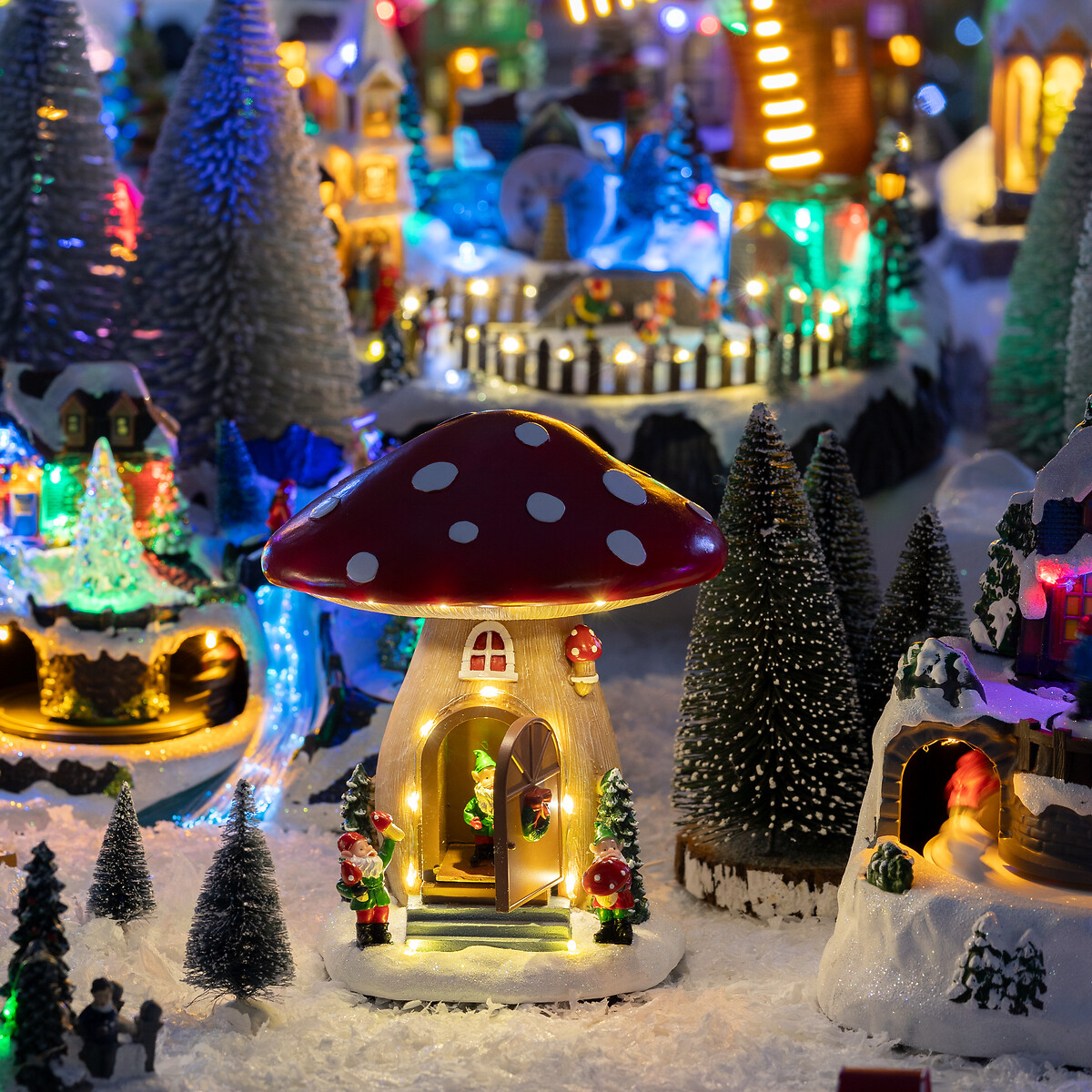 Aldeia cogumelo com luz - música - movimento 18x21cm,  Aldeia cogumelo com luz - música - movimento 18x21cm