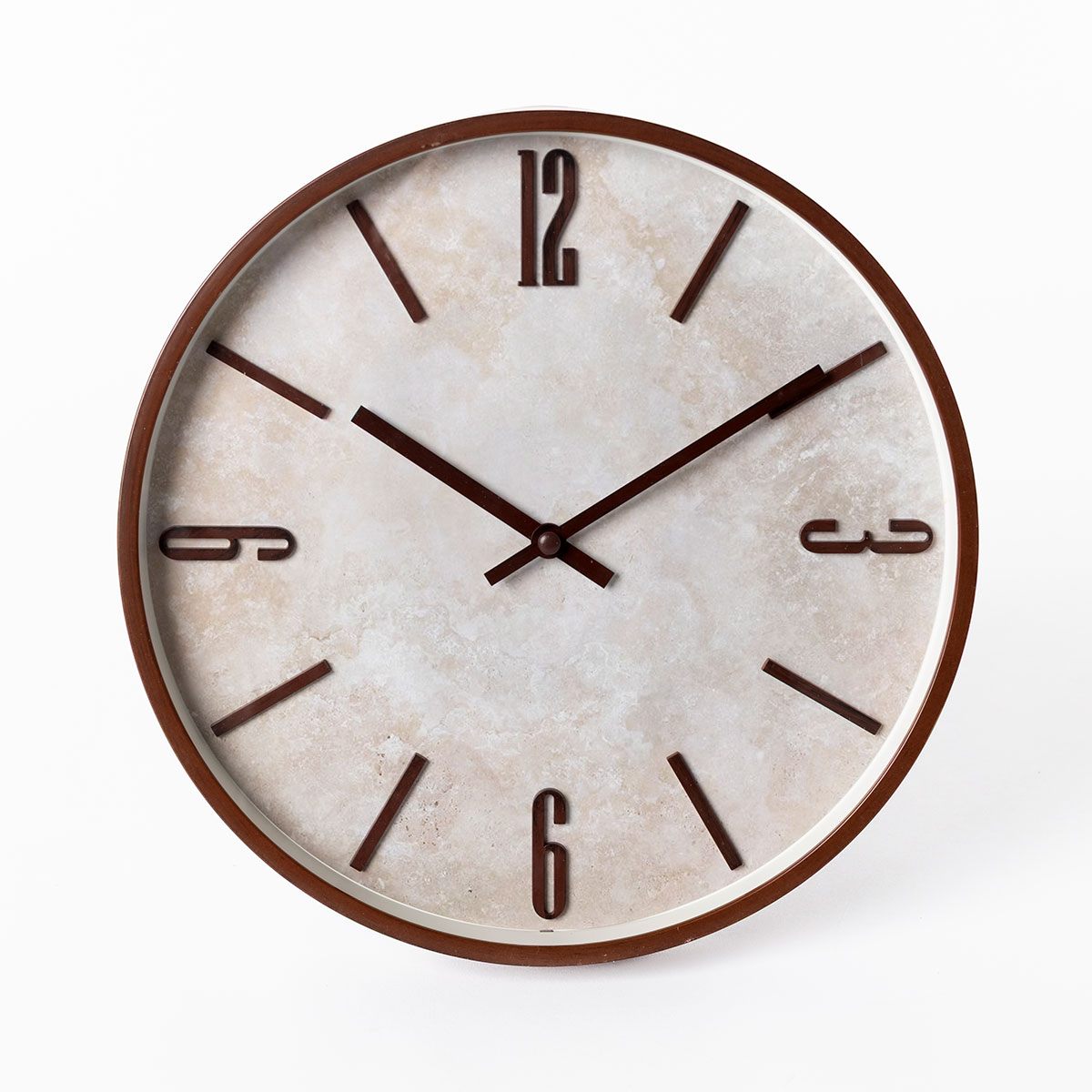 Rel&oacute;gio NELLA castanho com efeito travertino D29cm