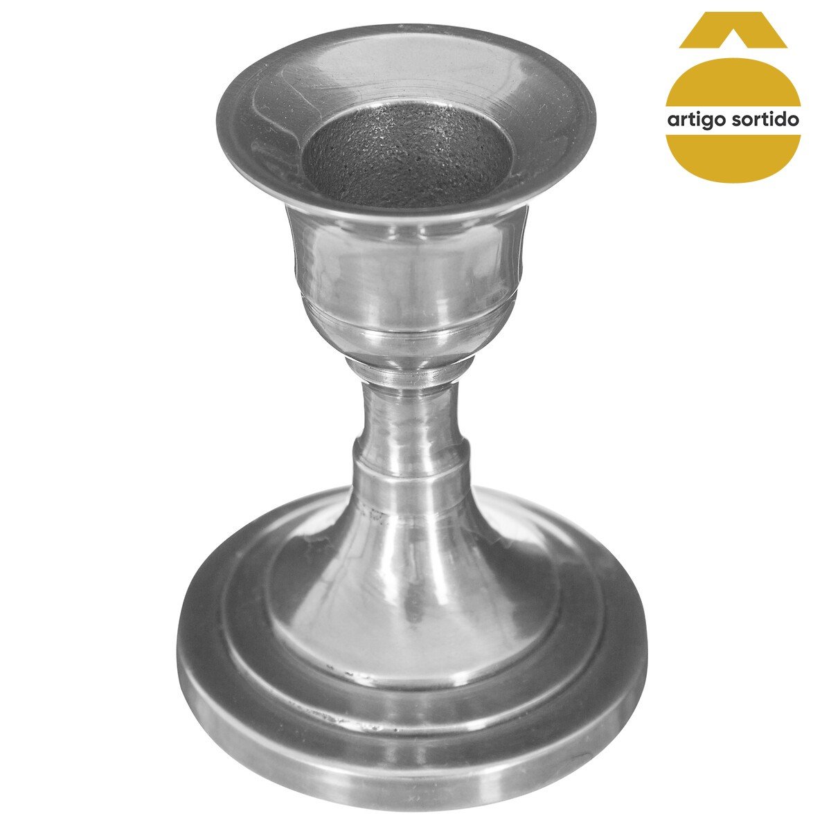 Castiçal prateado em metal