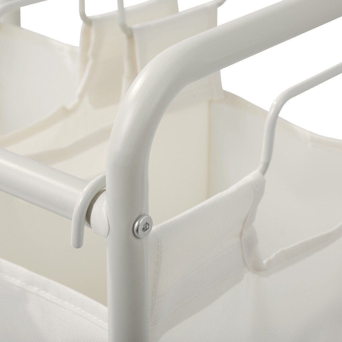 M&oacute;vel de apoio para roupa suja branco