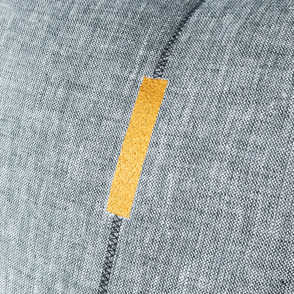 Almofada DOLCE RIVIERA cinza bordada 55x55cm