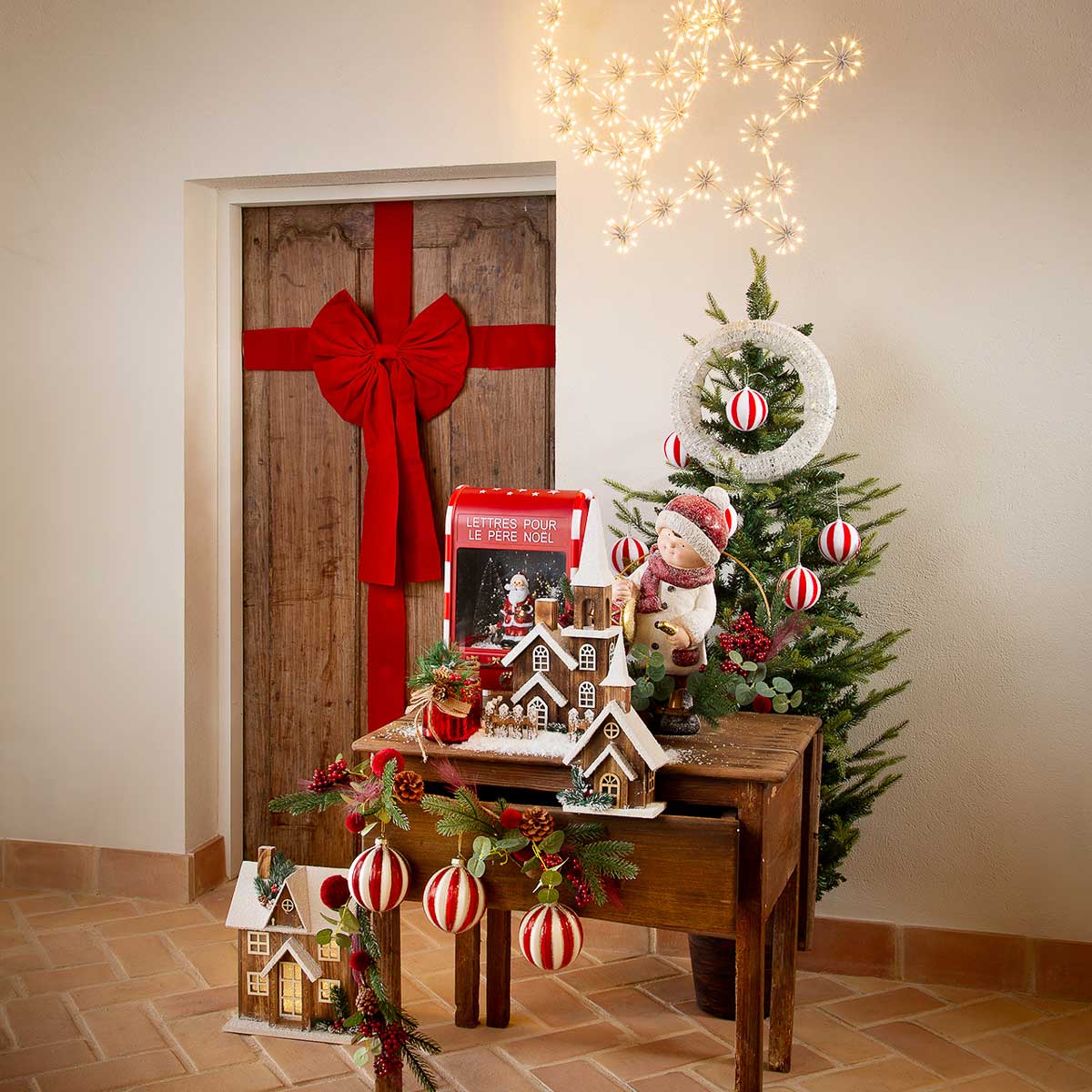 Casinha de madeira com neve e led