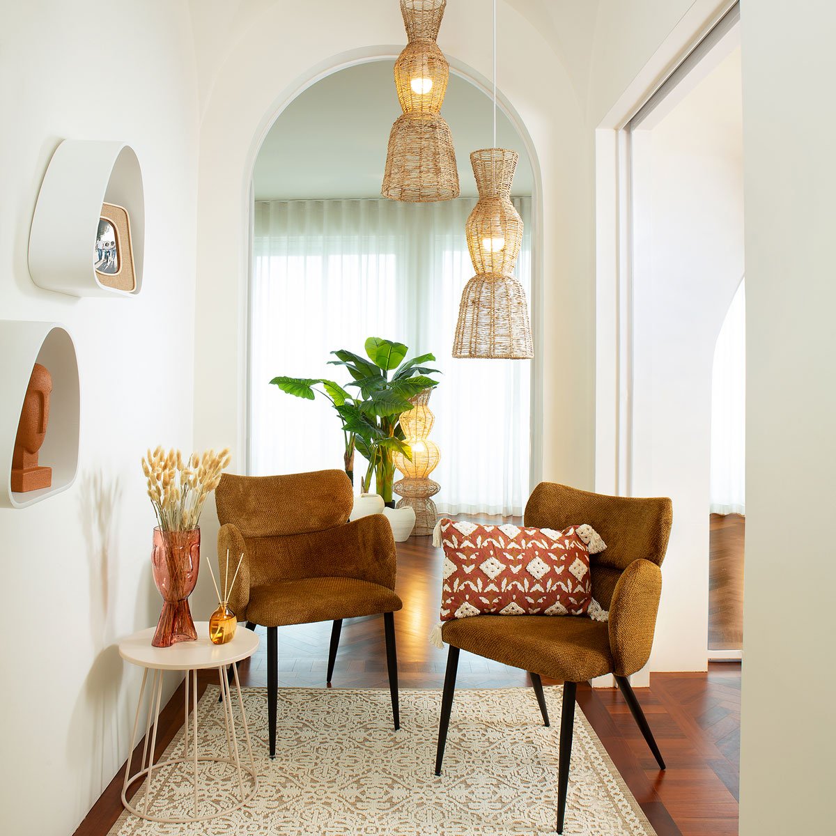 Cadeir&atilde;o GONDAR tecido bege