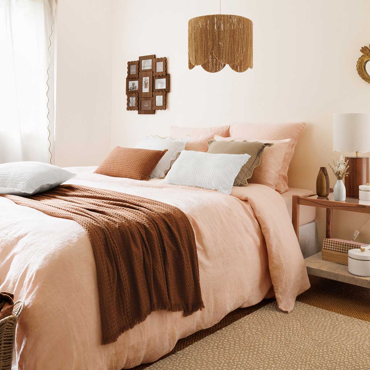 Jarra de cerâmica com flores secas 25cm