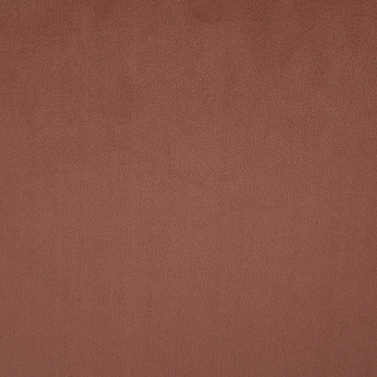 Cadeira ROKA em veludo terracota com pernas castanhas