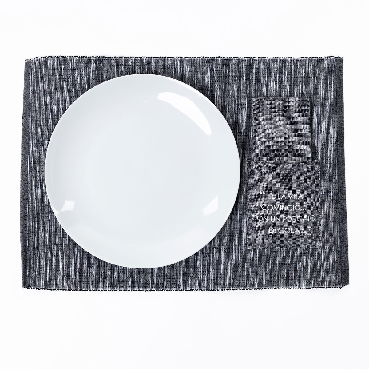 Conjunto de individual com bolsa para talheres e guardanapo