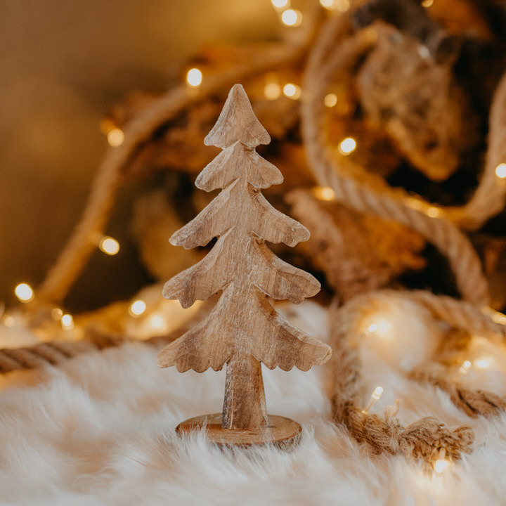 &Aacute;rvore de natal decorativa em madeira