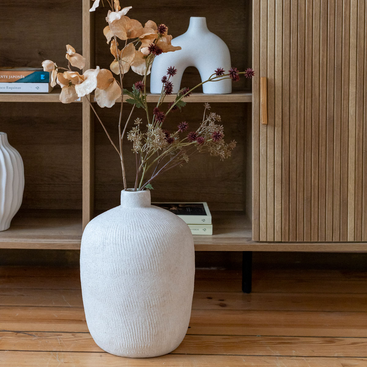 Jarra ROMIA bege em cer&acirc;mica 38cm