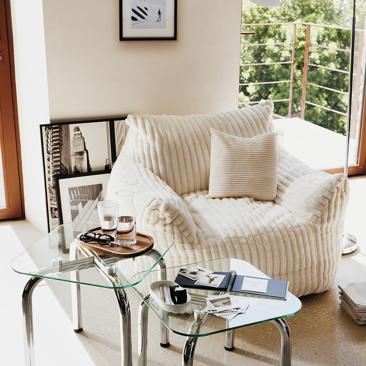 Sofá 1L MUZI branco em veludo 119x110x75cm