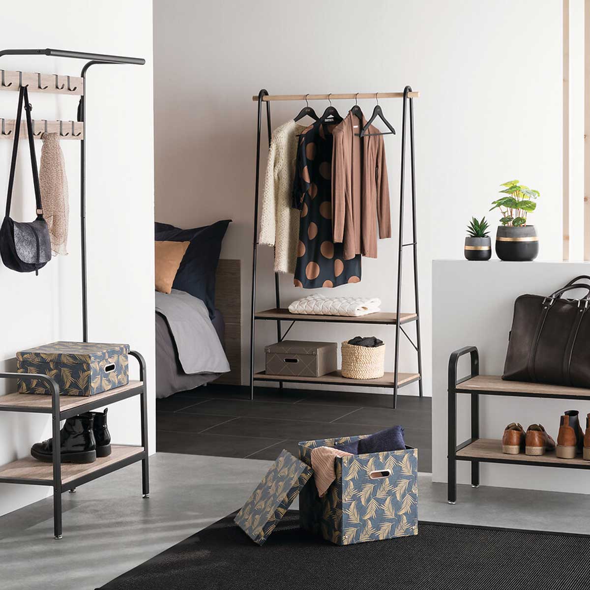 Cabide com sapateira JANO