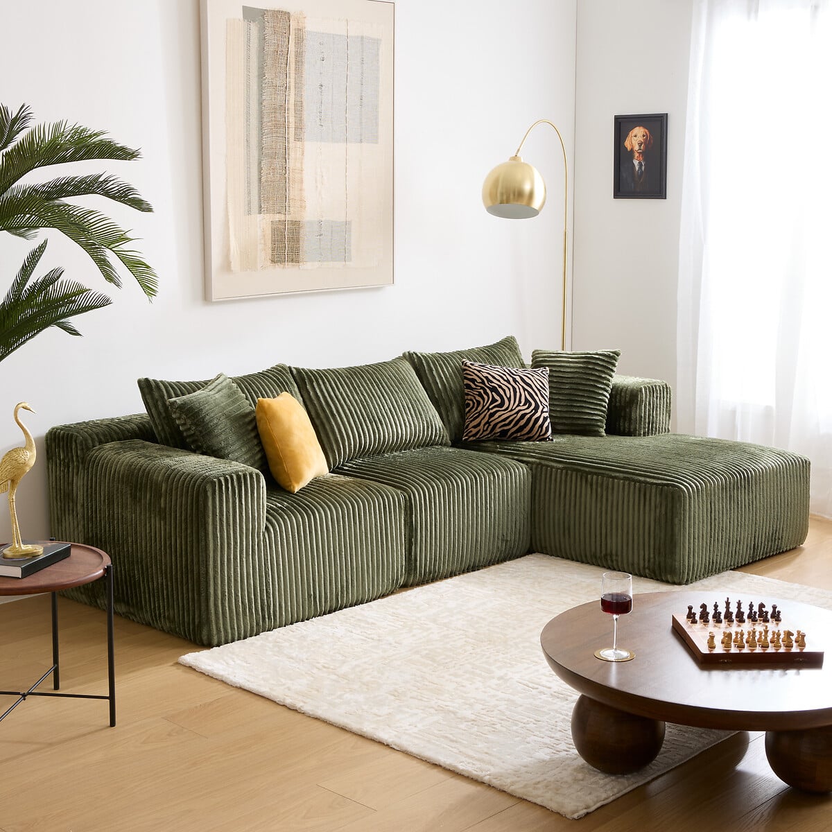 Sof&aacute; SOLKA tecido verde com chaise longue