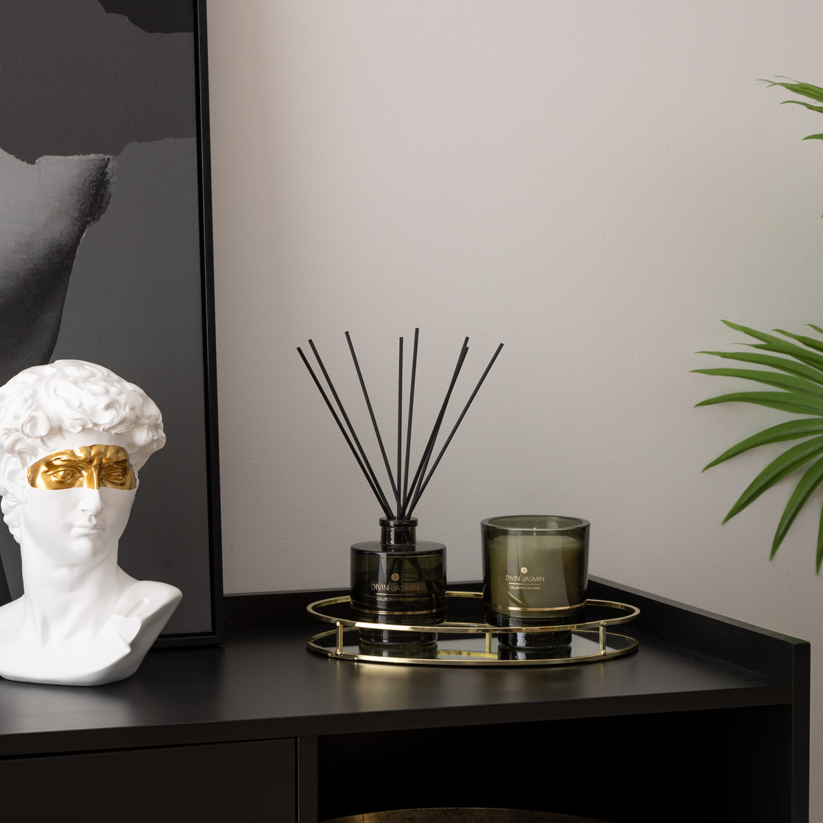 Est&aacute;tua cabe&ccedil;a de homem com olhos dourados DAVID