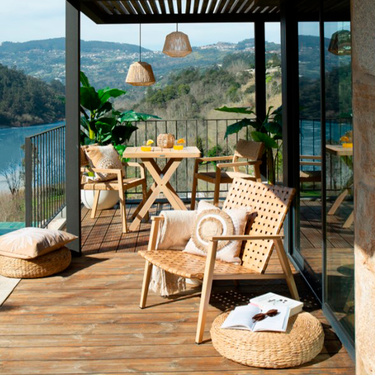 Cadeir&atilde;o DAJA efeito madeira