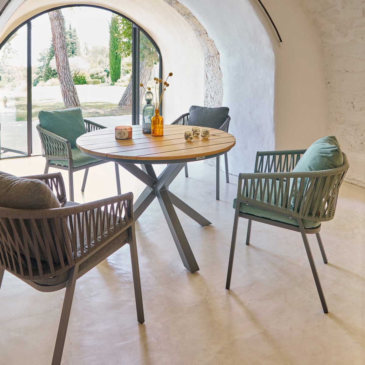 Cadeira ORIENGO verde olive e graphite