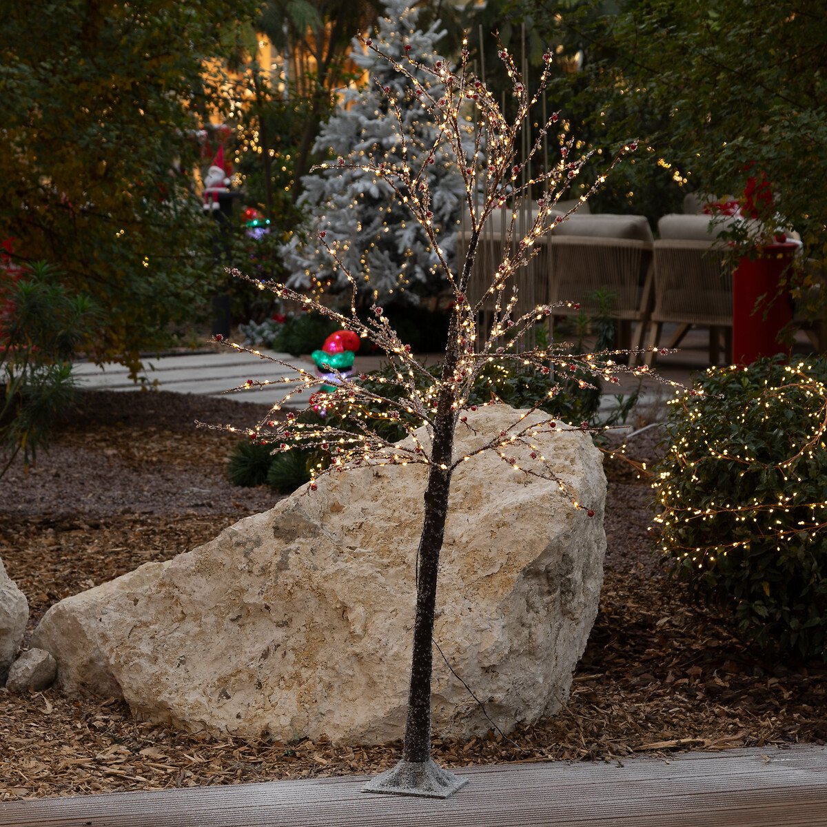 Árvore decorativa luminosa com bagas 150cm,  Árvore decorativa luminosa com bagas 150cm