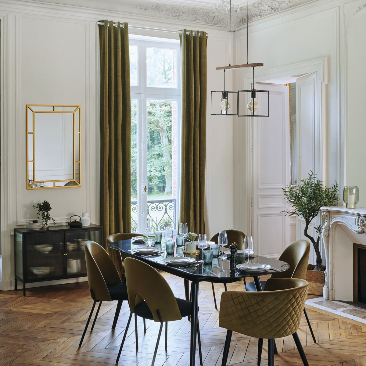 Cadeirão MARLO verde caqui em veludo