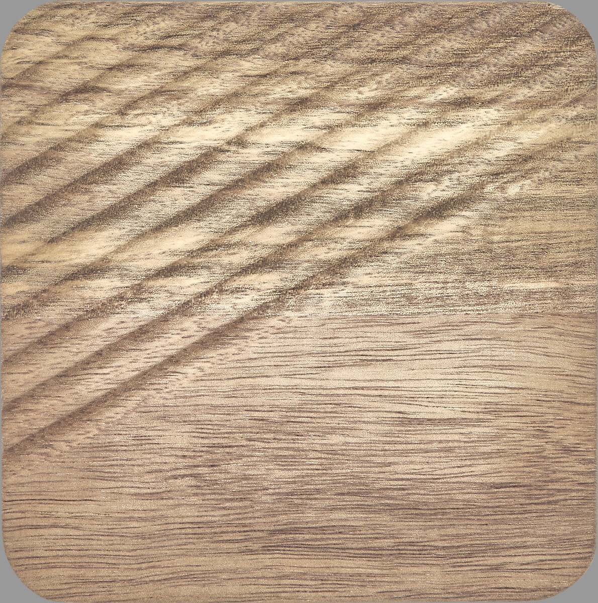 Lata para massa bege de metal com tampa