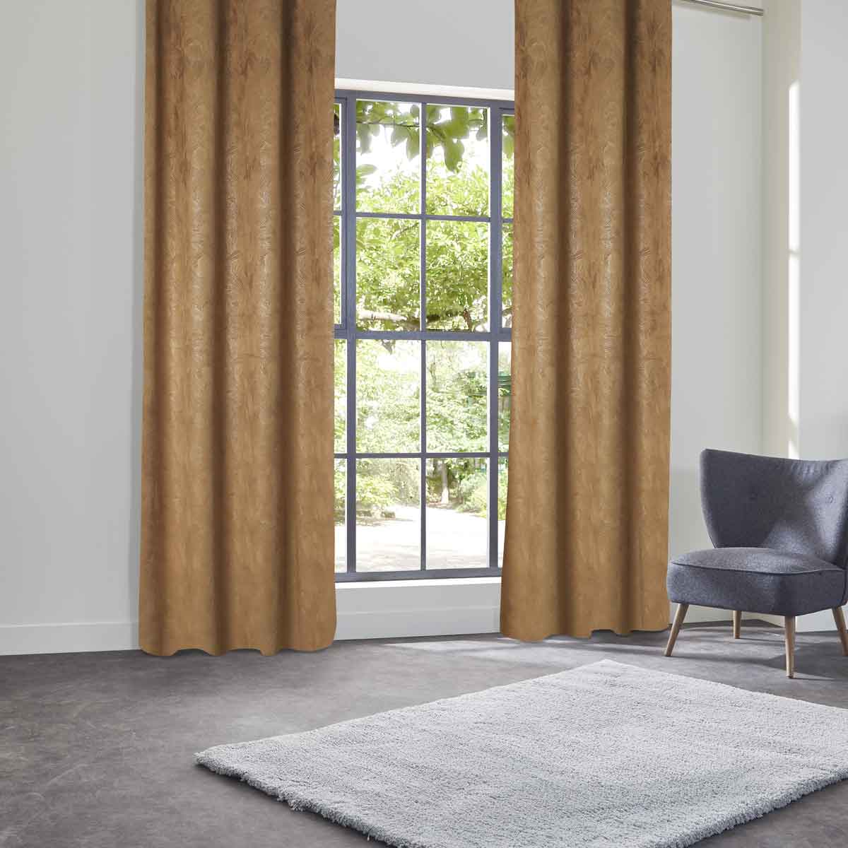 Cortina opaca FUJO veludo castanha 135x260cm