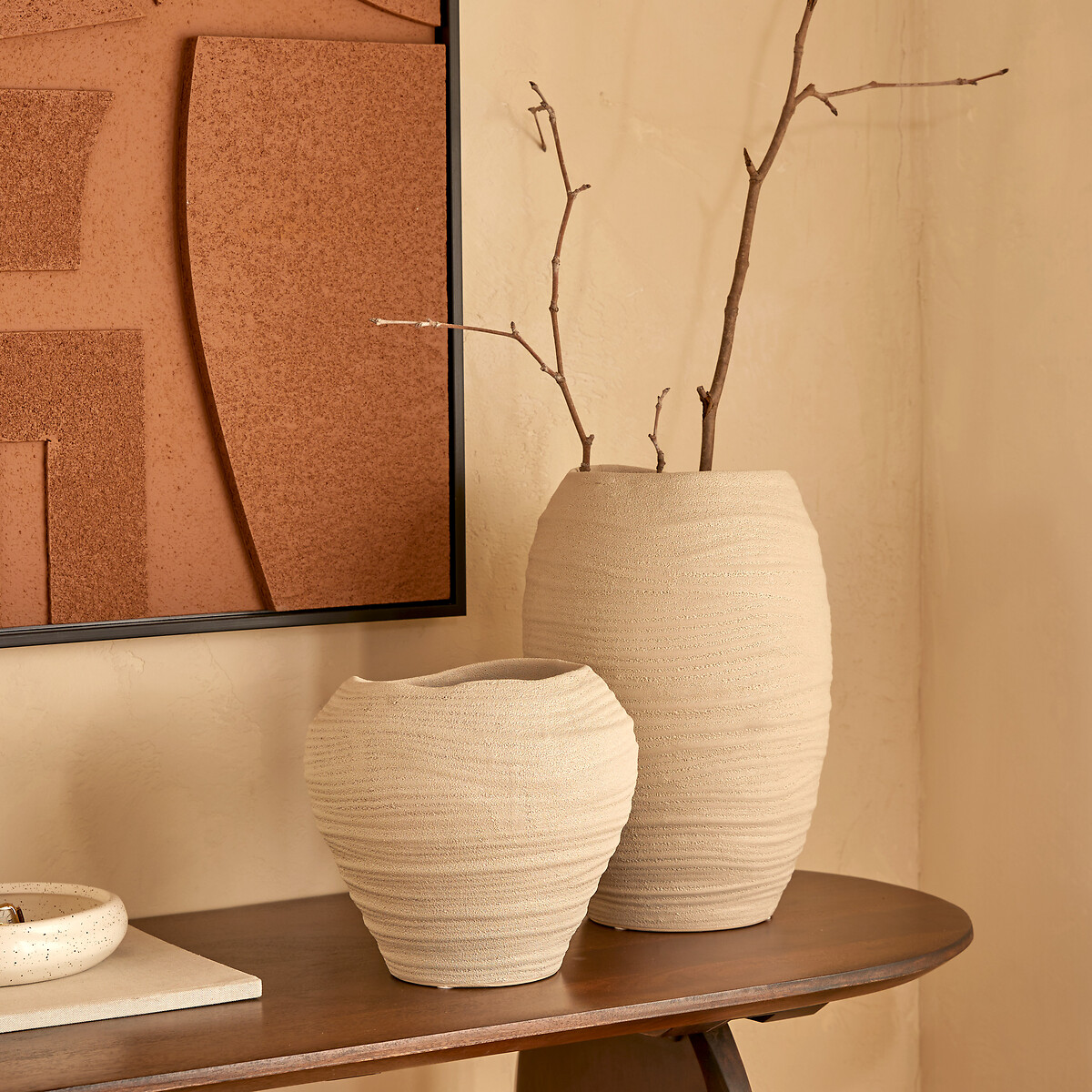 Jarra branca de cerâmica 20x22cm