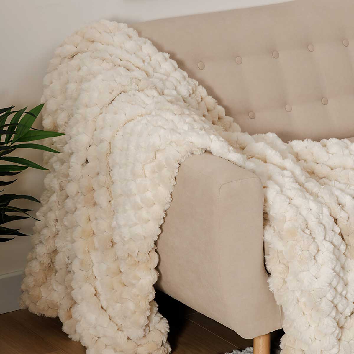 Manta ADRIEL bege pelo 180x230cm