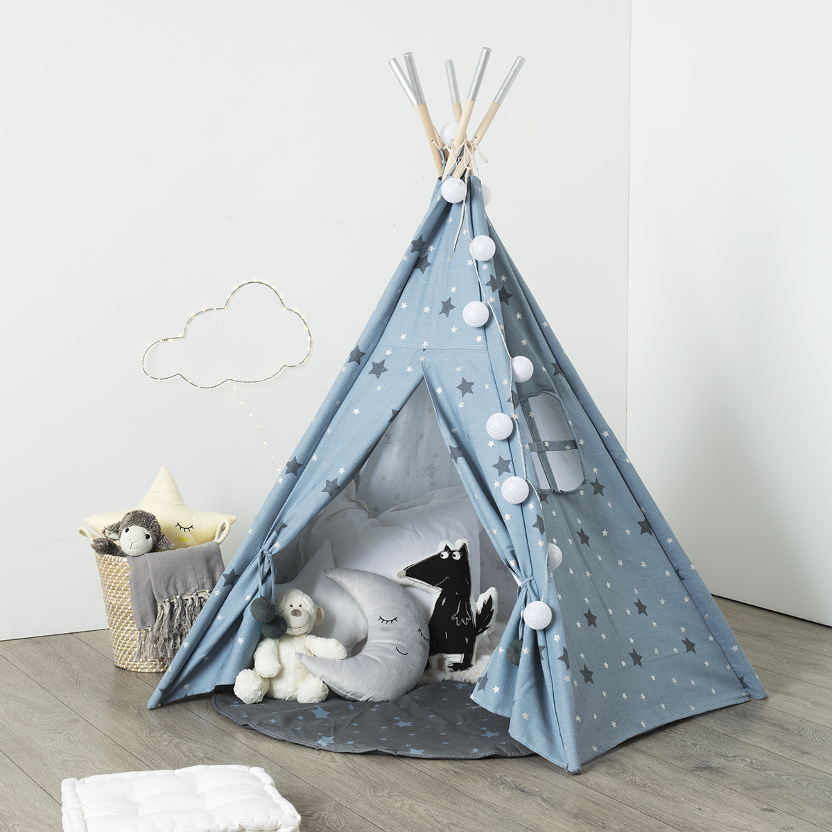 Tenda TIPI azul com estrelas
