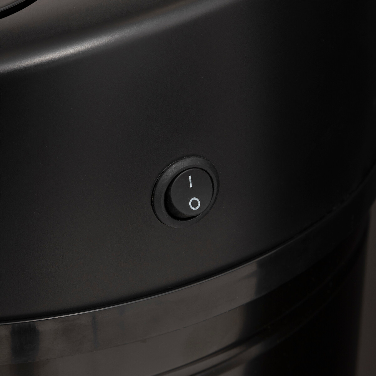 Balde do lixo com sensor automático preto em inox