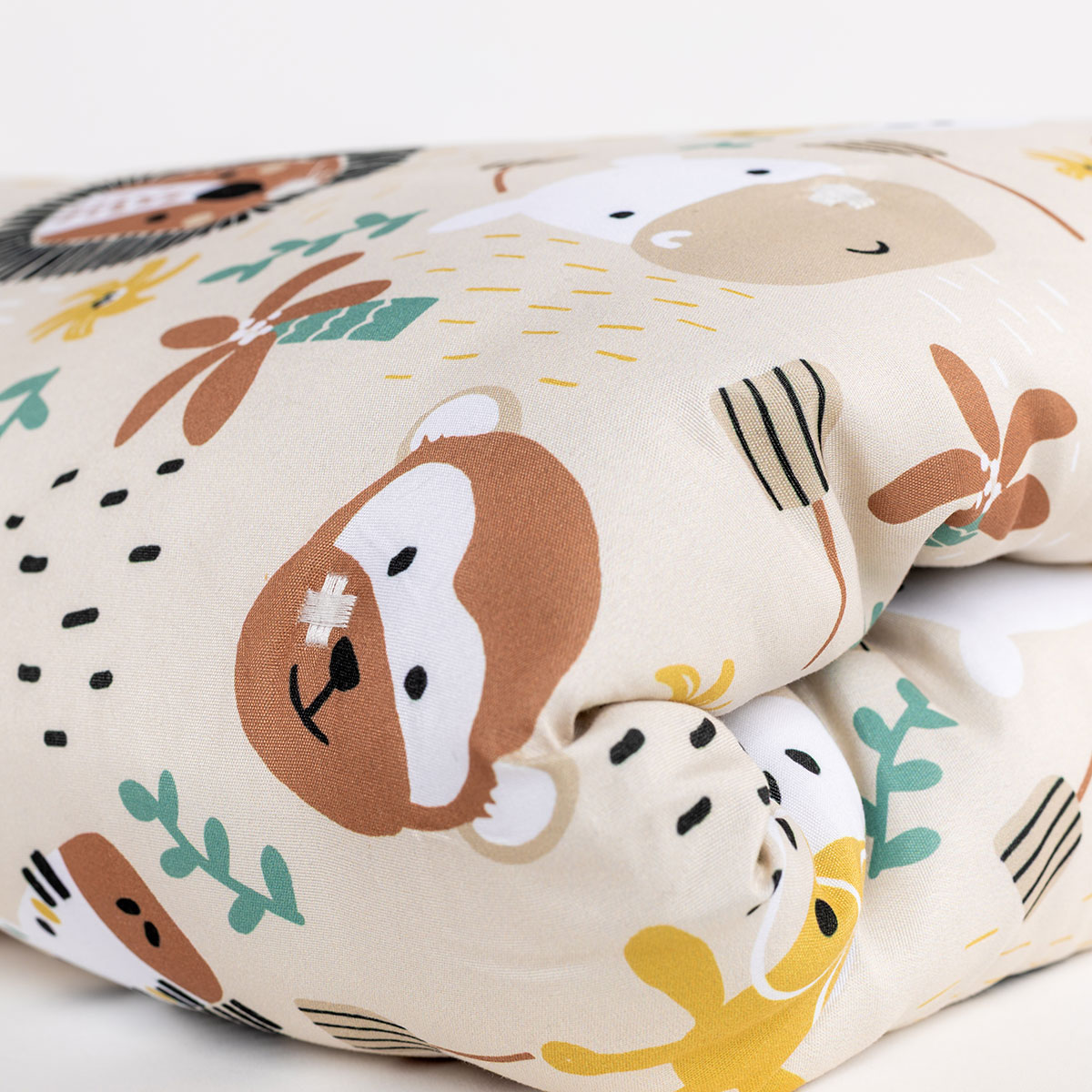 Edred&atilde;o multicolor em poli&eacute;ster 160x220cm