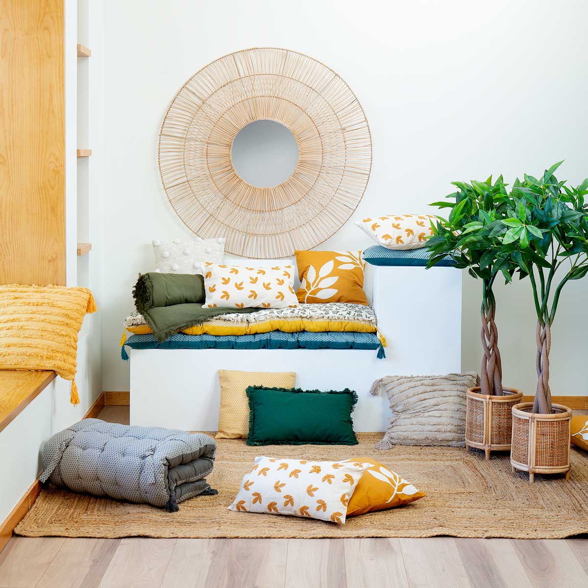 Espelho de parede bege CARAVANE em rattan 112cm