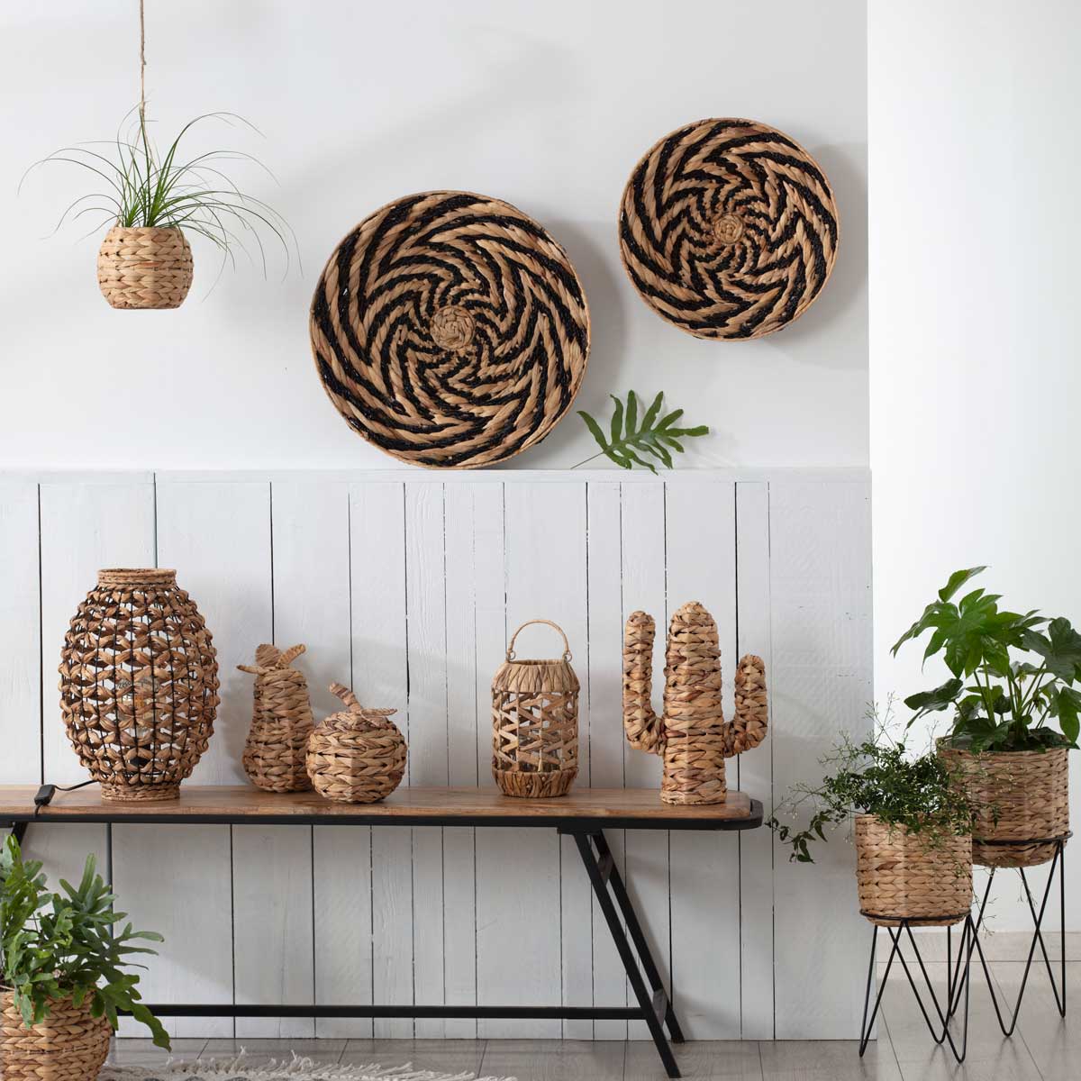 Vaso suspenso HYA bege jacinto água