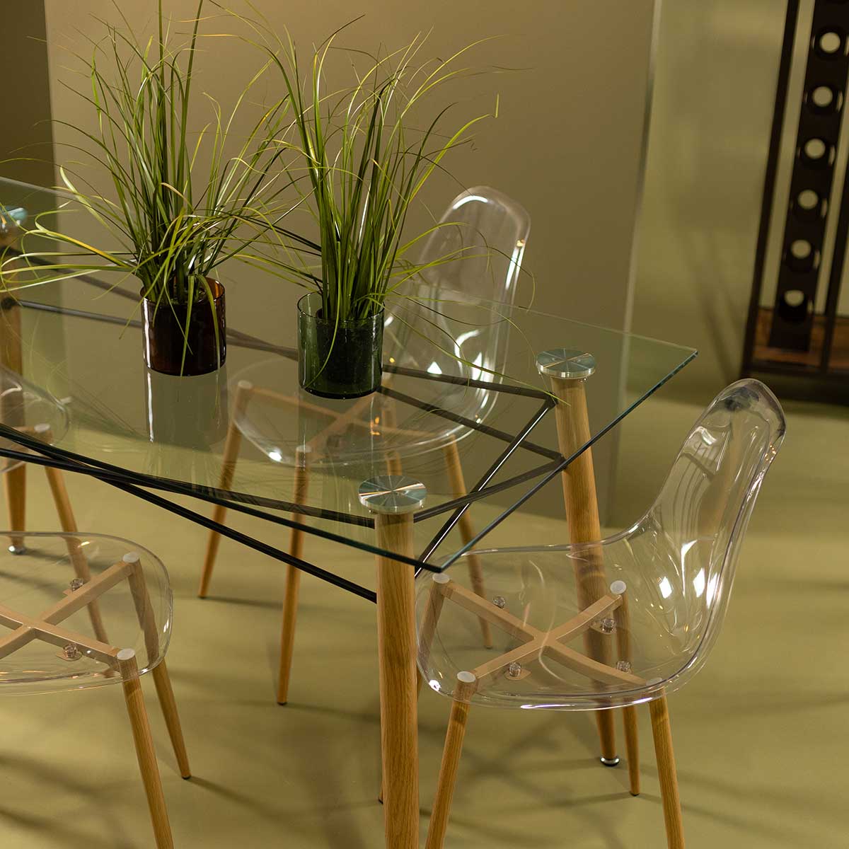 Conjunto de mesa com tampo de vidro e 4 cadeiras VANITY