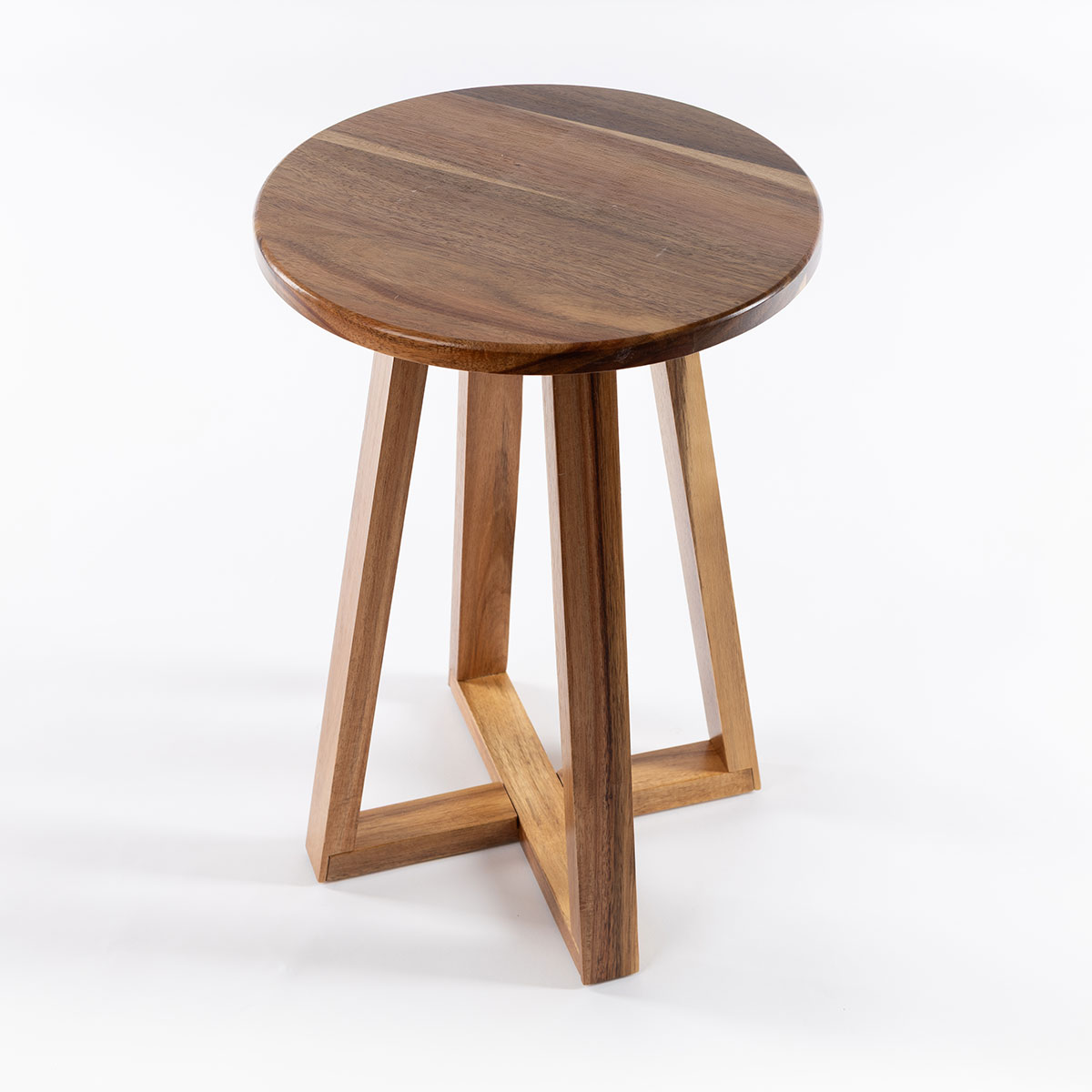 Banco wc em madeira ac&aacute;cia 43cm