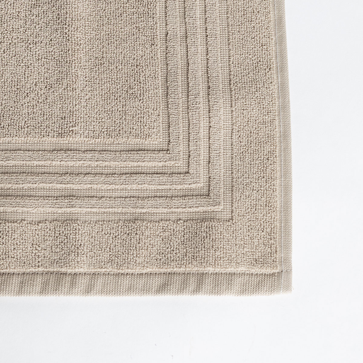 Tapete wc ESSENZA castanho claro 50x70cm