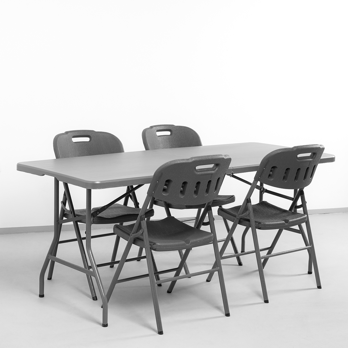 Mesa dobr&aacute;vel cinza