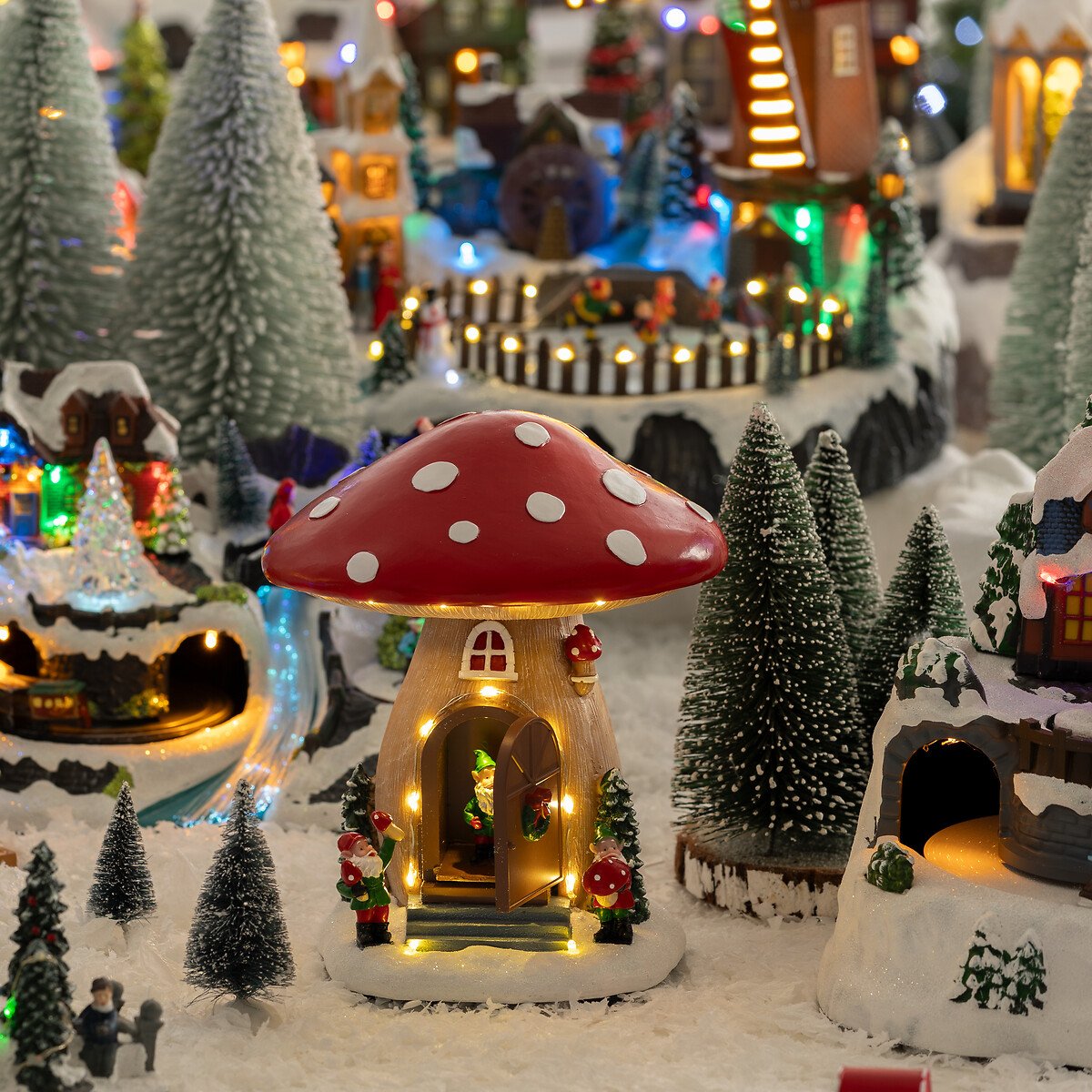 Aldeia cogumelo com luz - música - movimento 18x21cm,  Aldeia cogumelo com luz - música - movimento 18x21cm