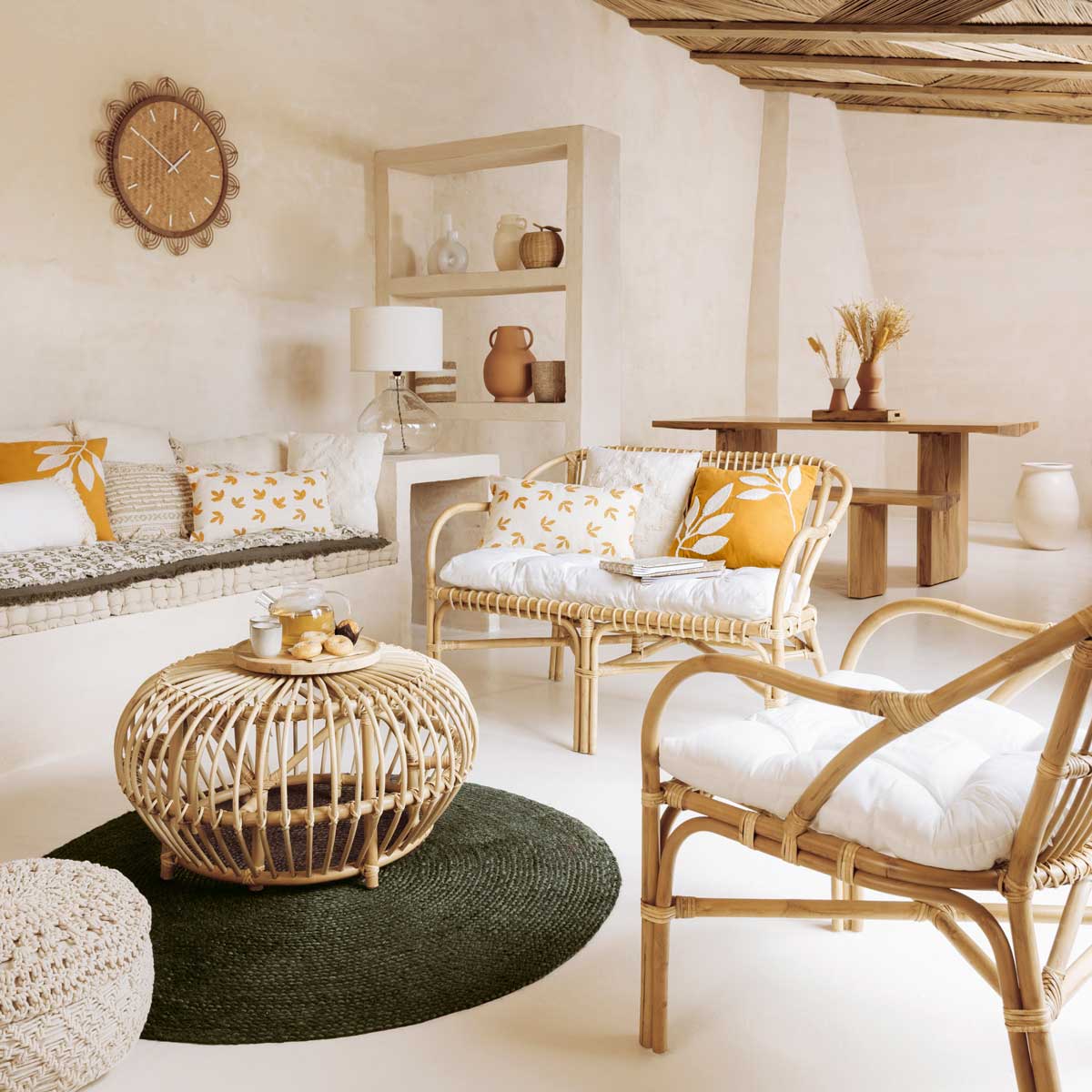 Maçã decorativa CARAVANE bege em rattan,  Maçã decorativa CARAVANE bege em rattan