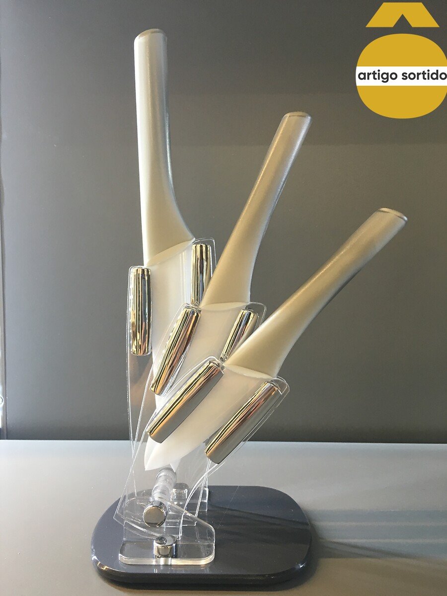 Conjunto de 3 facas com suporte