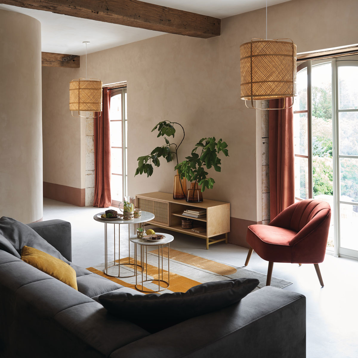 Mesa de apoio GARANCE branca em m&aacute;rmore 55x60cm