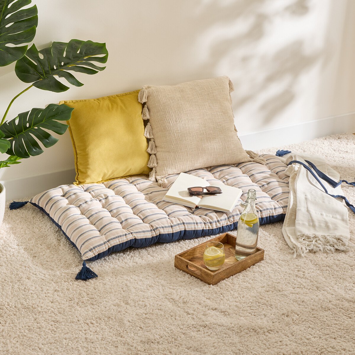 Coxim de ch&atilde;o GROOVE azul marinho 60x120cm