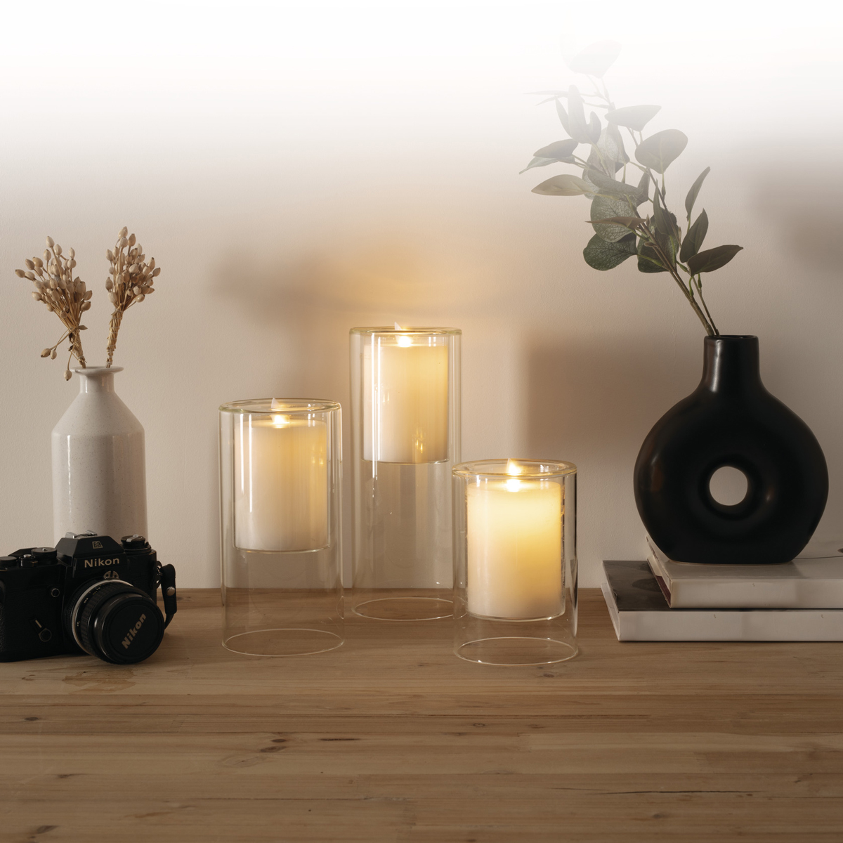 Conj. 3 velas led com castiçal de vidro