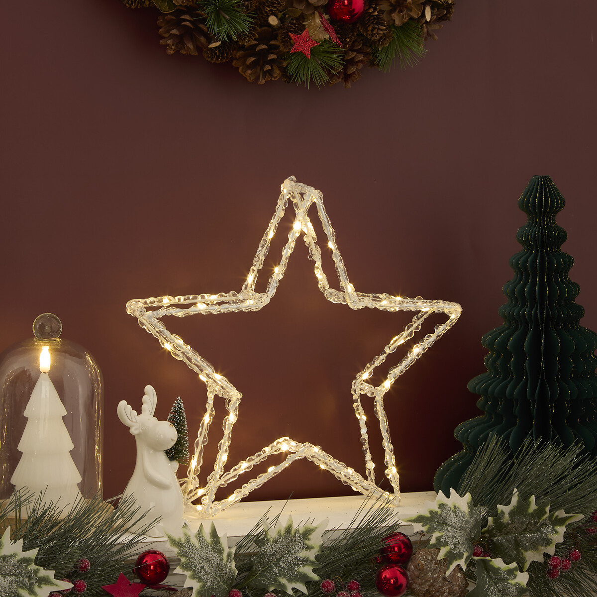 Figura decorativa em forma de estrela com 50 l&acirc;mpadas