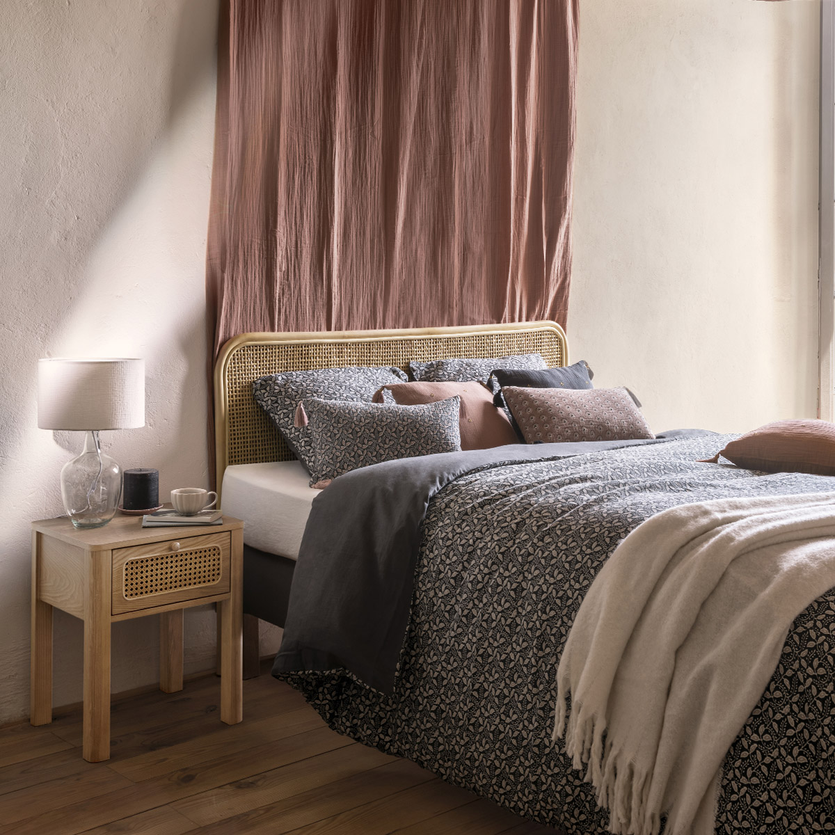 Almofada WINTER LIGHT gaze cinza escuro com tassels 30x50cm