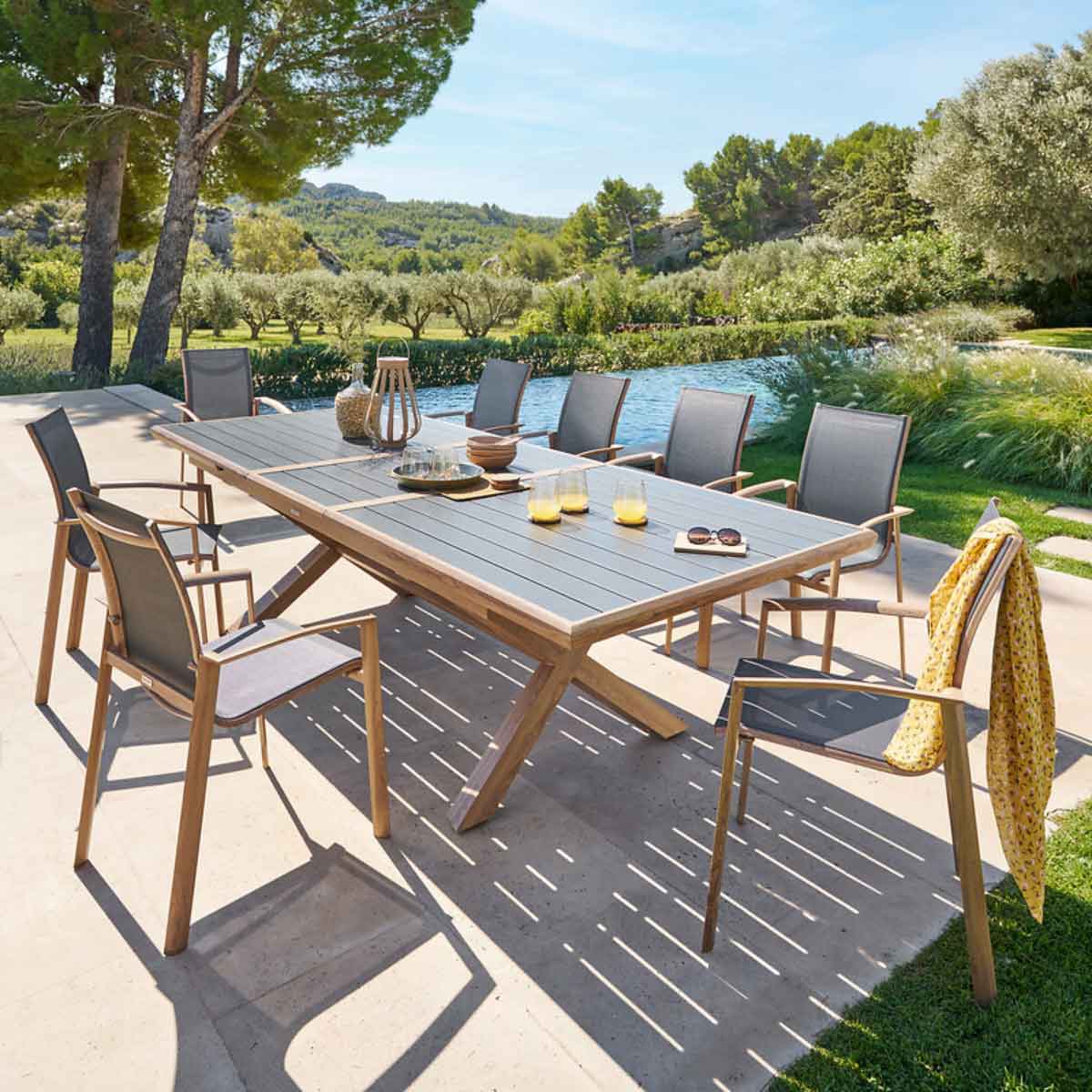 Mesa extens&iacute;vel AXIOME em alum&iacute;nio 220-279cm