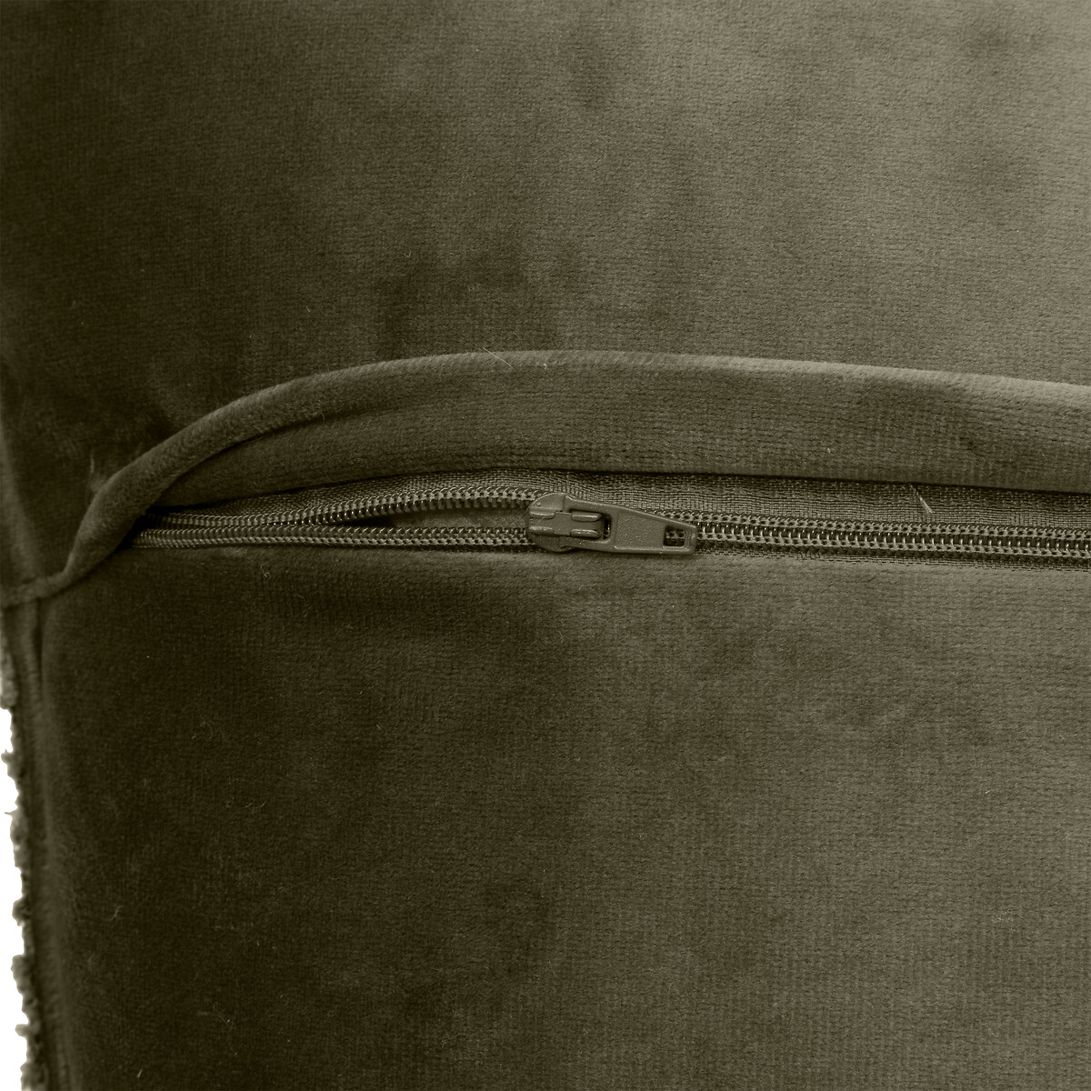 Almofada AUTOMNE bouclette verde caqui 45x45cm