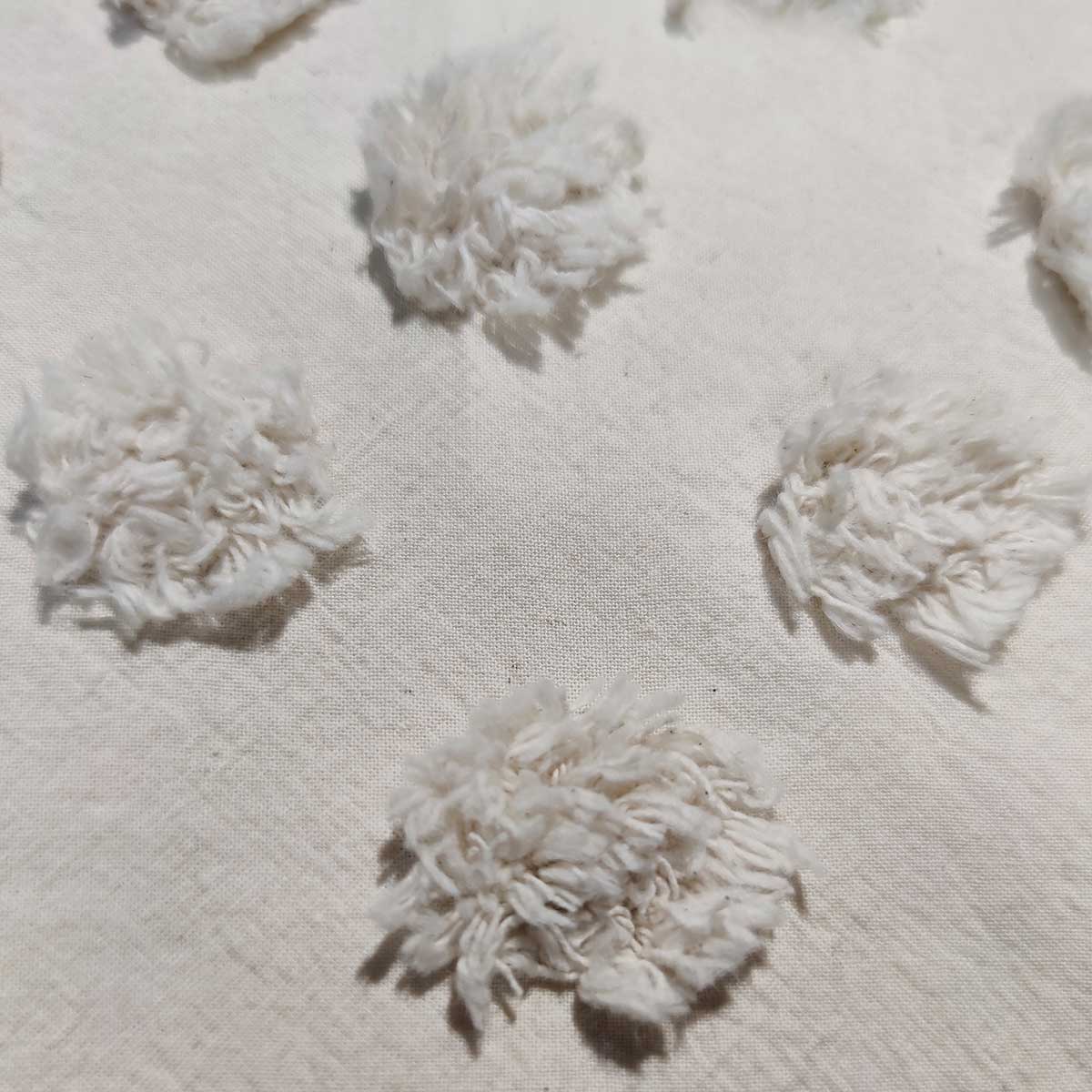 Capa de edred&atilde;o e 2 capas de almofada TUFT marfim 240x260cm
