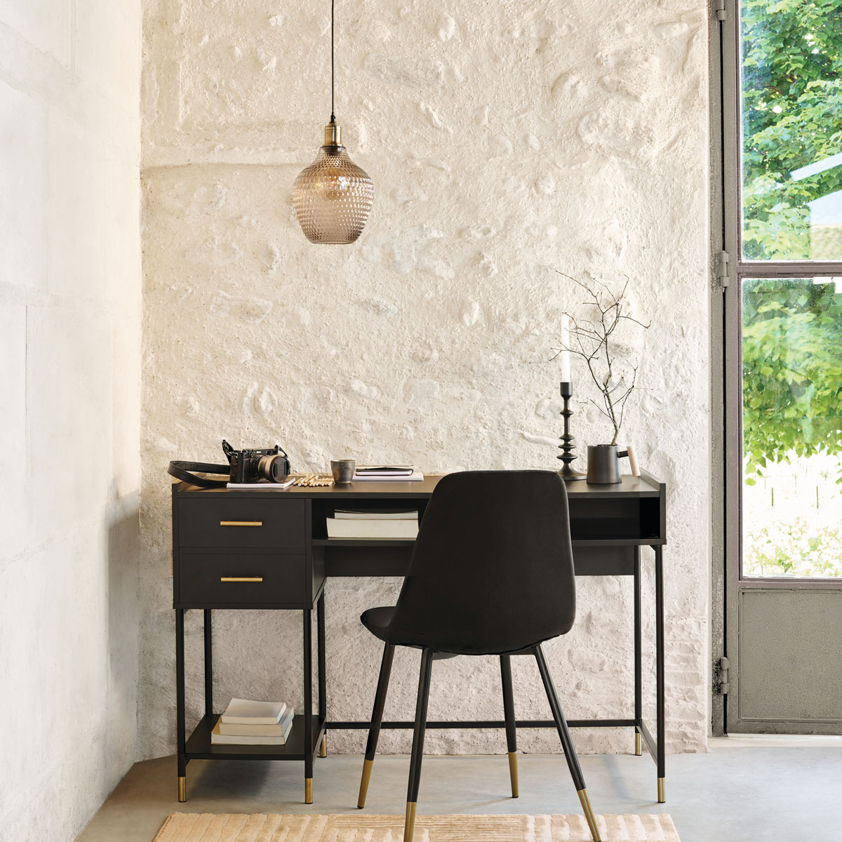 Cadeira TYKA preta de veludo