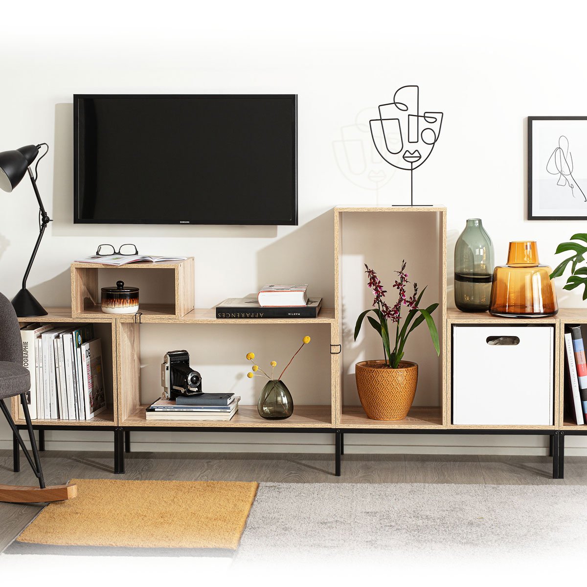 P&eacute;s de metal para estante MIX