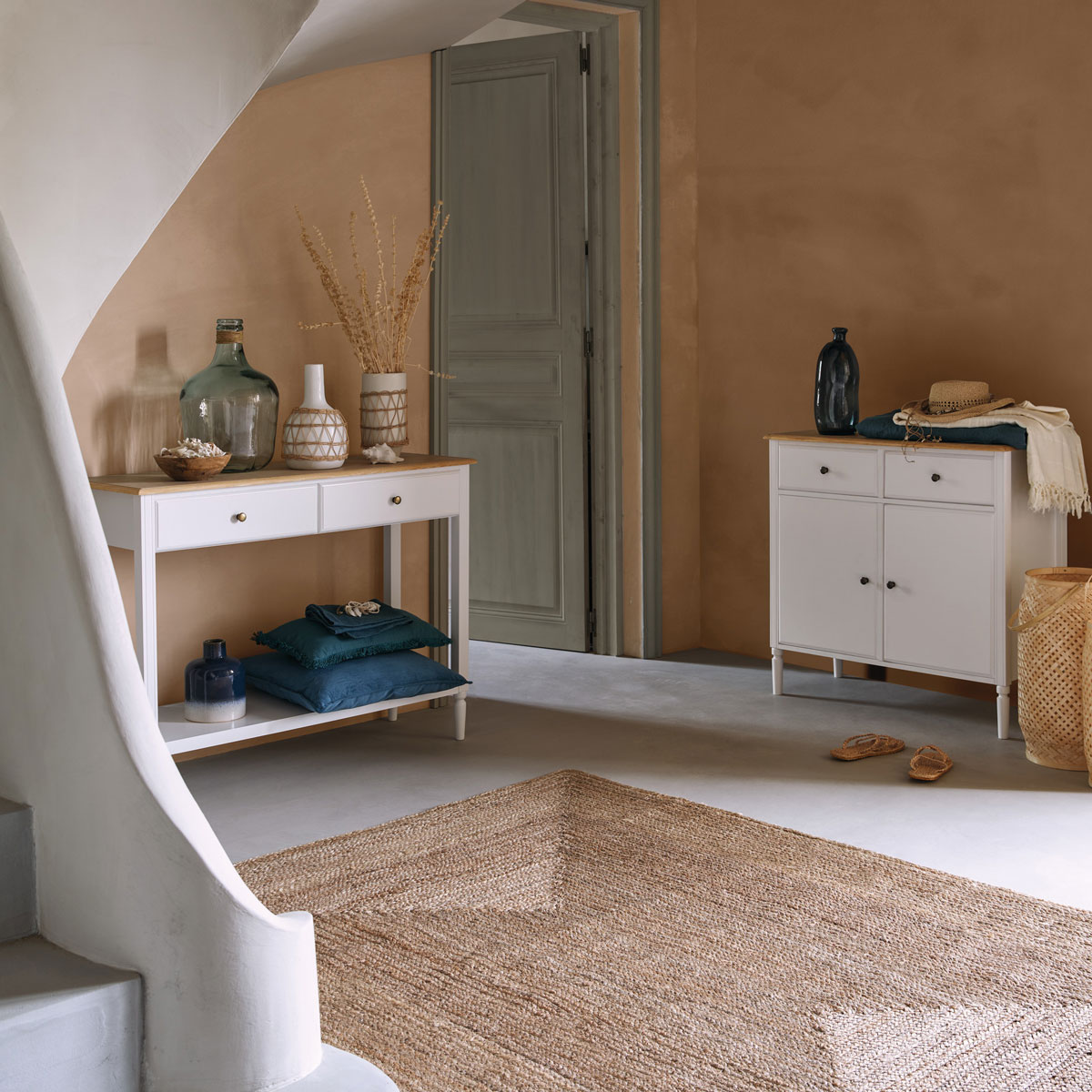 Consola branca SOLEN em mdf com 2 portas